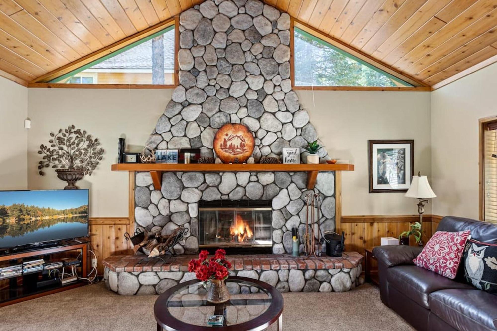 Sutter Ln By Avantstay Beautifully Remodeled Kitchen,4Cabin-Chic Bedrooms Blue Jay Exterior photo